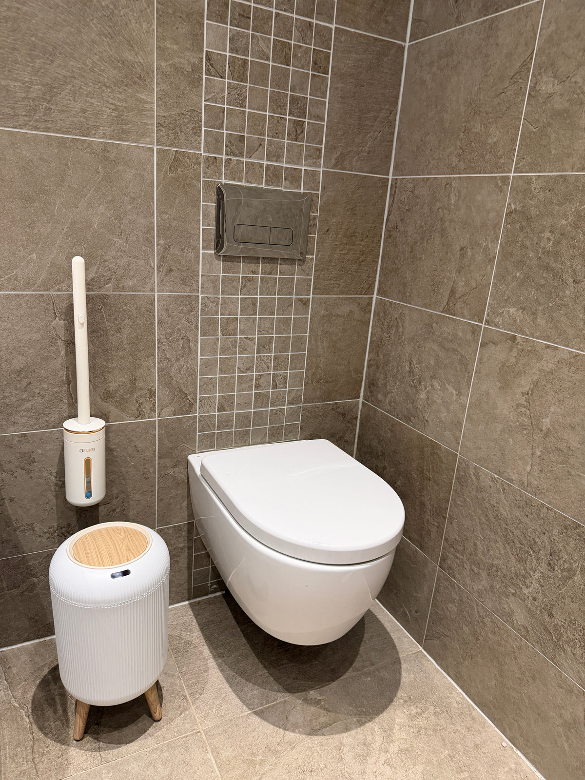 Soptunna med sensor för badrum | NordicSense™