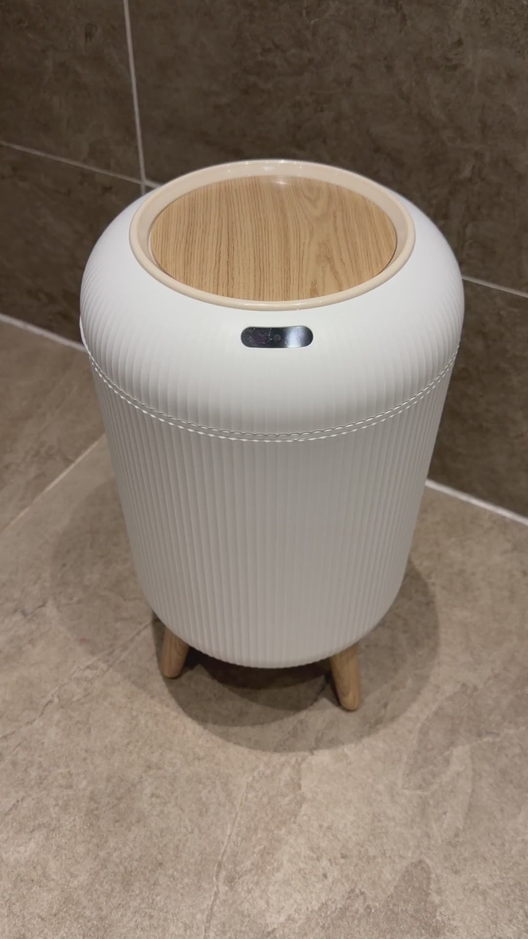 Soptunna med sensor för badrum | NordicSense™