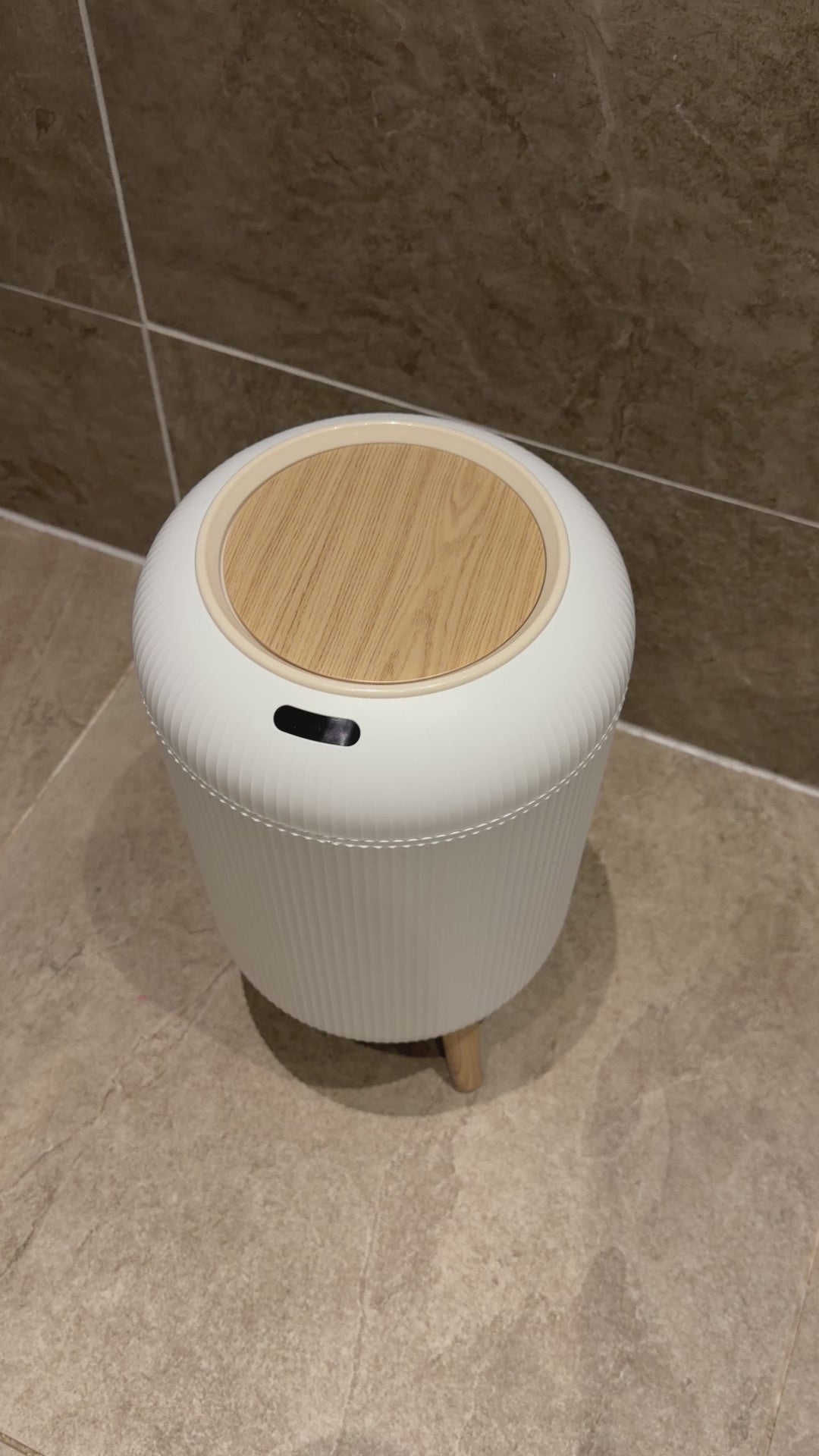 Soptunna med sensor för badrum | NordicSense™